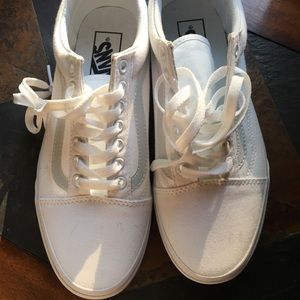 Men vans size 8.  Brand new.  This seasons shoe